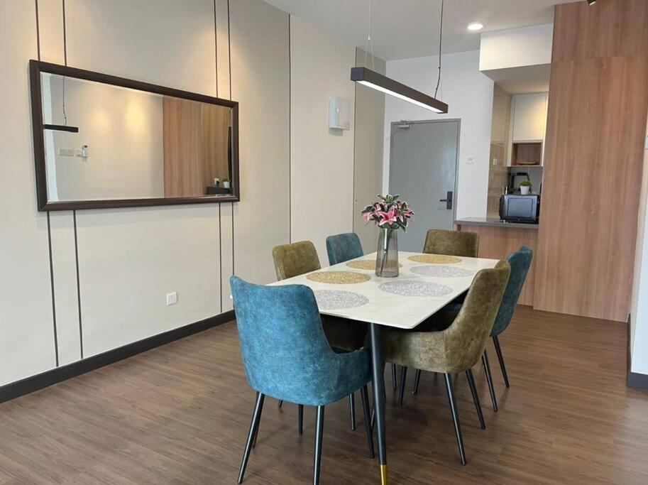 Attractive 3 Bedroom Condo With Pool-D Raudhah Homestay Kajang Luaran gambar