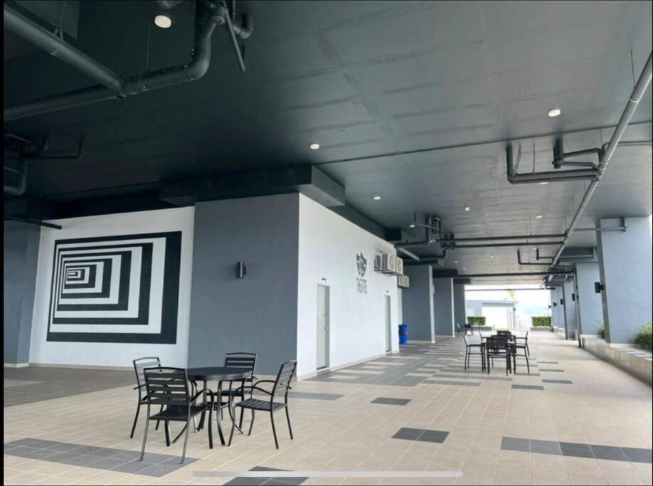 Attractive 3 Bedroom Condo With Pool-D Raudhah Homestay Kajang Luaran gambar