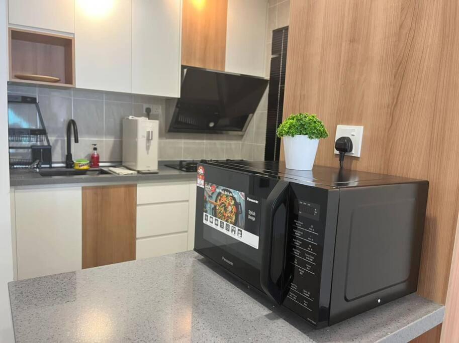 Attractive 3 Bedroom Condo With Pool-D Raudhah Homestay Kajang Luaran gambar
